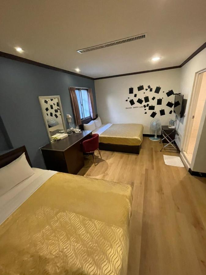 Holiday Business Hotel T'ai-tung エクステリア 写真